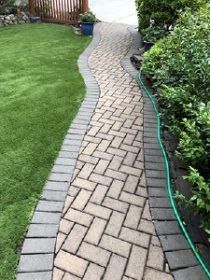Phoenix Oregon paver pathway with contrasting edging